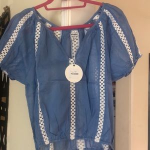 One of a kind gimaguas top. Limited edition. Loose fit.